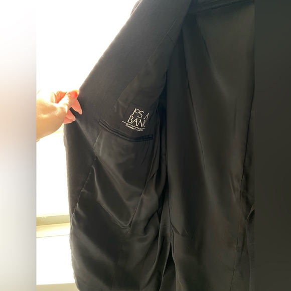 Jos. A. Bank Black Modern Suit Timeless Elegance - Picture 6 of 15